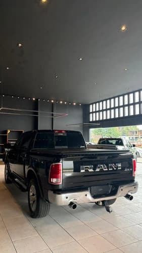 Ram Classic Laramie 2023