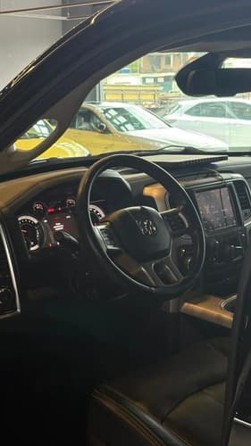 Ram Classic Laramie 2023