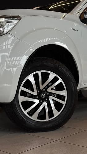 Nissan Frontier Le 2.3 2021
