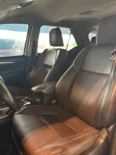 Toyota Hilux Sw4 Srx 5 Lugares 2017